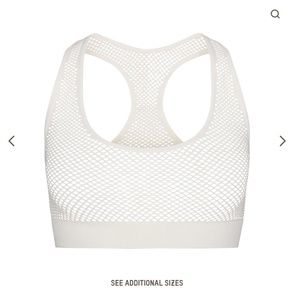 NWT SKIMS PERFORATED SEAMLESS RACERBACK SCOOP BRALETTE MARBLE XXS mesh bra